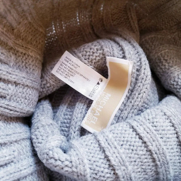MICHAEL Michael Kors Light Gray Knit Beanie Pom Pom Silver MK One Size H… - Picture 5 of 5